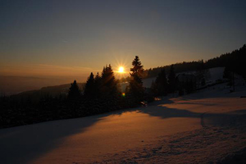 Sonnenuntergang beim Familienhotel Berger in St. Jakob im Walde in der Steiermark